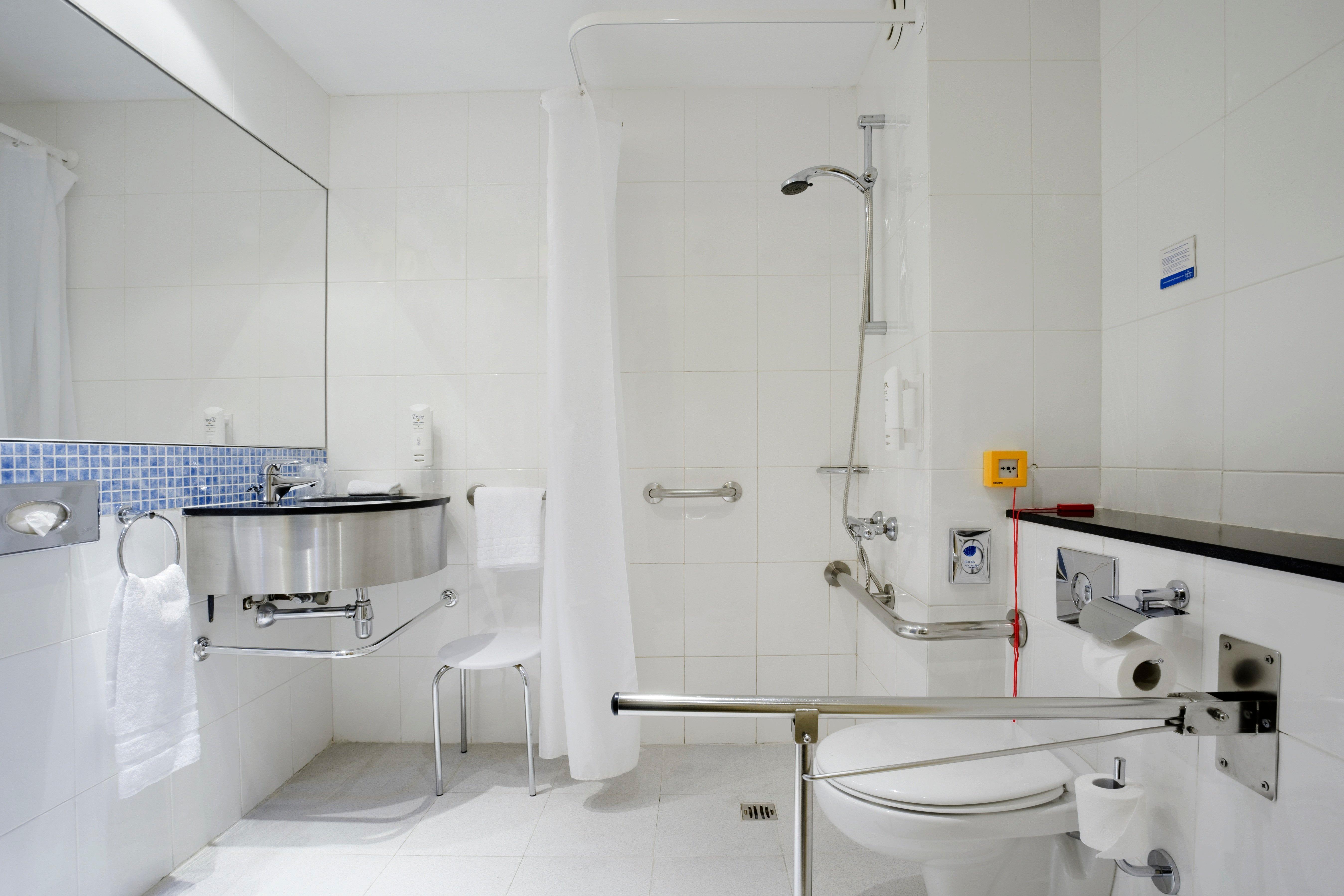 Holiday Inn Express Alcobendas By Ihg Bagian luar foto