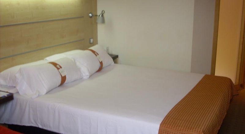 Holiday Inn Express Alcobendas By Ihg Ruang foto