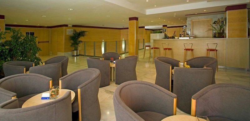 Holiday Inn Express Alcobendas By Ihg Bagian luar foto