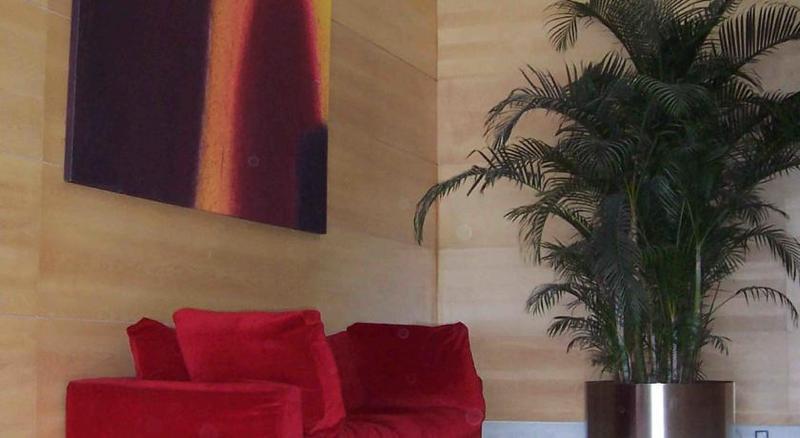 Holiday Inn Express Alcobendas By Ihg Bagian luar foto